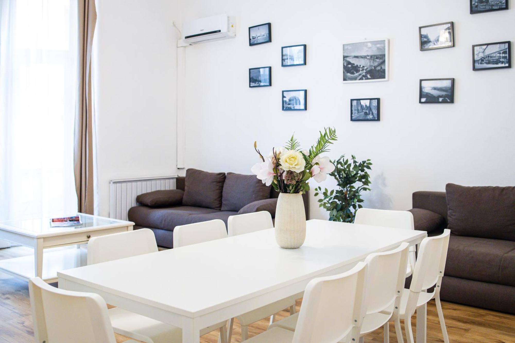 Real Apartments Lovag Budapeşte Dış mekan fotoğraf