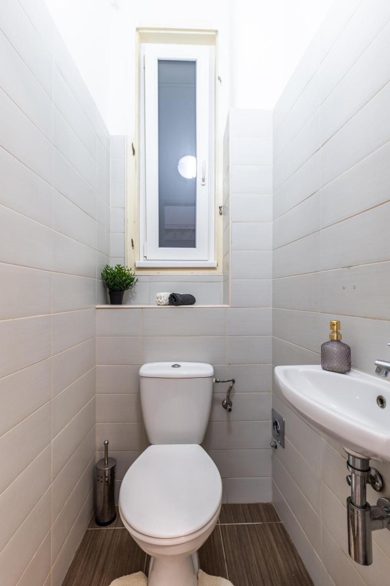 Real Apartments Lovag Budapeşte Dış mekan fotoğraf