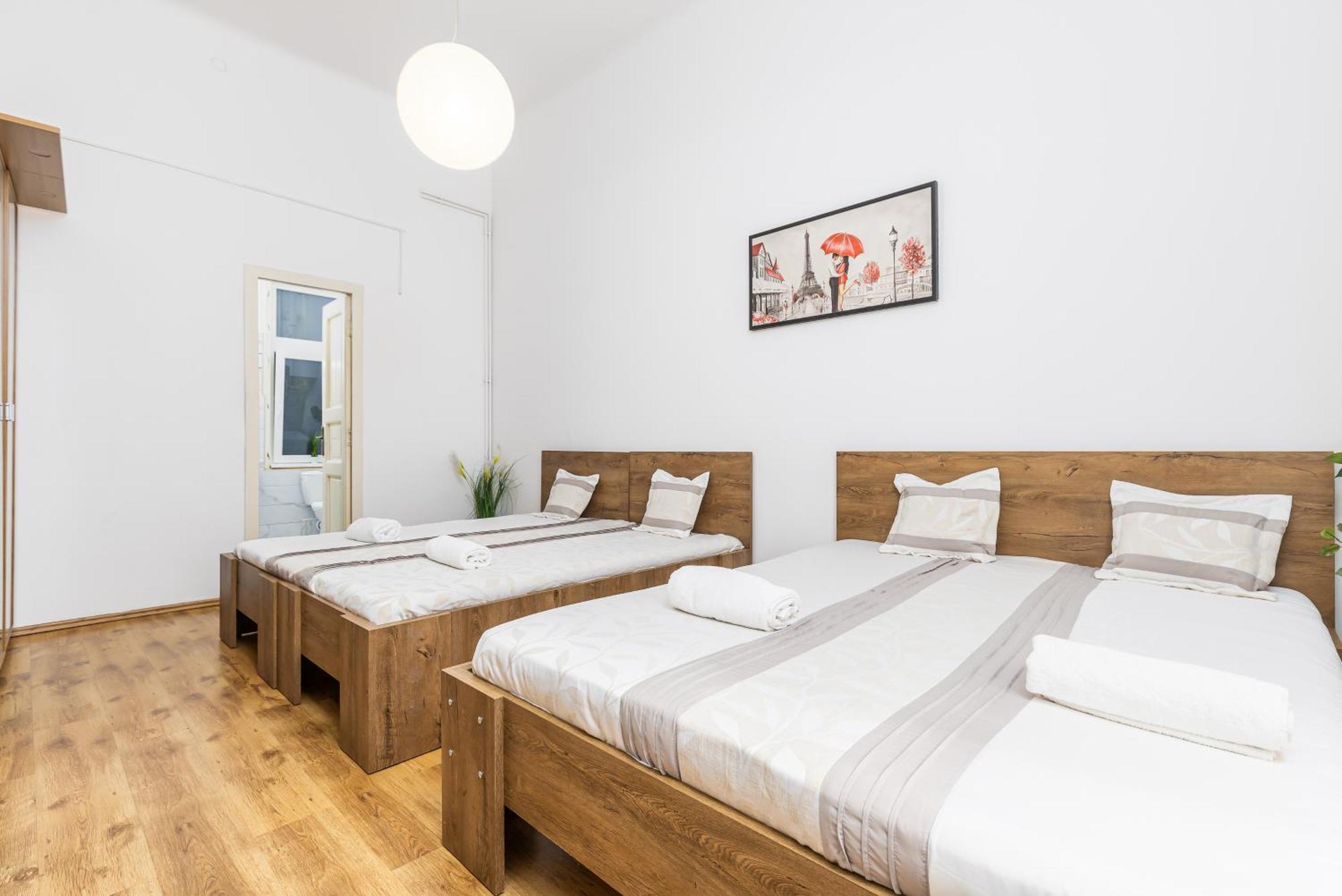 Real Apartments Lovag Budapeşte Dış mekan fotoğraf