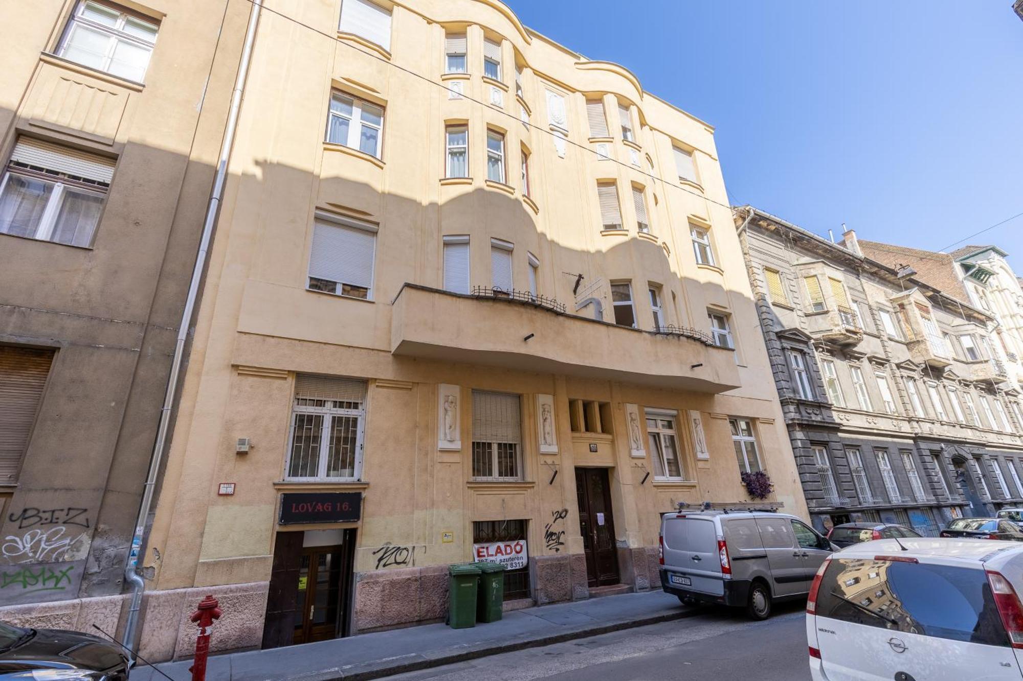 Real Apartments Lovag Budapeşte Dış mekan fotoğraf